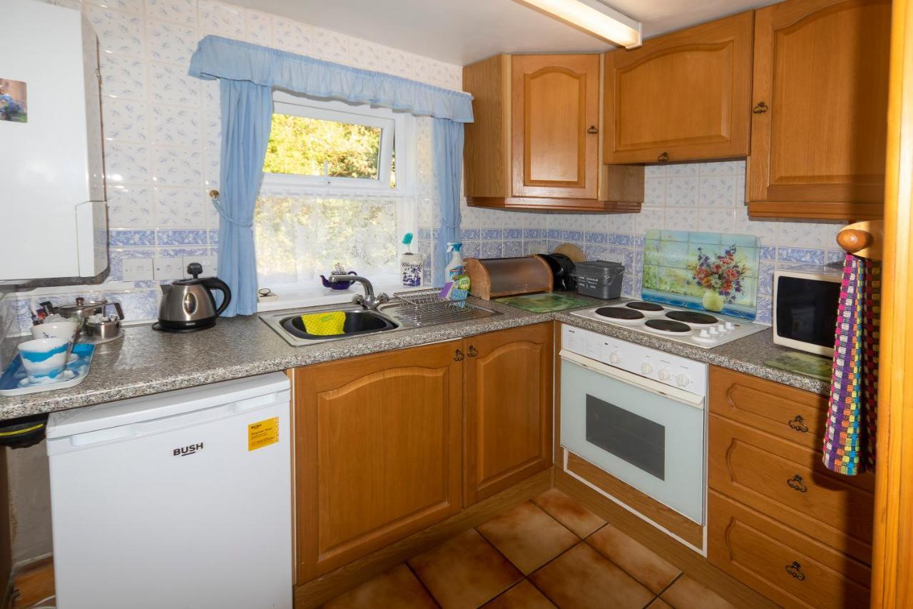 Rosebud Cottage Romantic Cottage For A Couple Fishguard Buitenkant foto