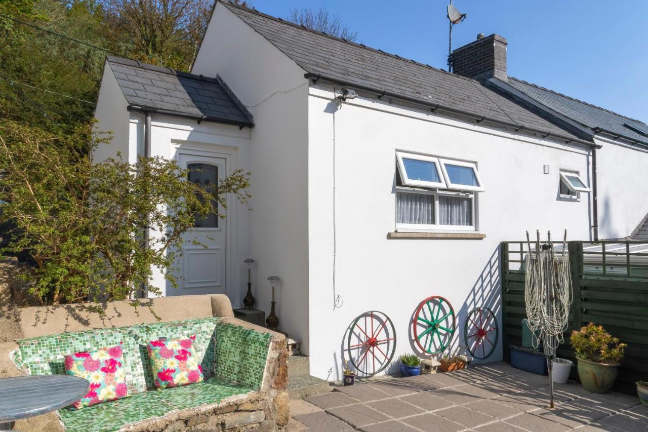 Rosebud Cottage Romantic Cottage For A Couple Fishguard Buitenkant foto